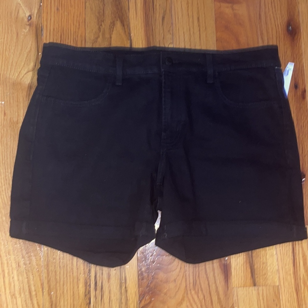NEW Old Navy Mid-Rise Wow Black-Wash Jean Shorts  Women  5"  inseam SIZE  8 - Picture 15 of 17